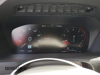 2018 Volvo XC90 Momentum z VIN YV4A22PK6J1216722, wystawiony jako Copart lot #51668285 z przebiegiem 69 136 mil mil oraz Szkoda całkowita • Salvage title. Historia ofert i sprzedaży dostępna na DreamBid. Obrazek 9.