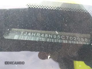2005 Jeep Grand Cherokee Laredo с VIN 1J4HR48N95C702088, выставлен на аукционе IAAI как лот 42618348 с пробегом Не указан миль и . История ставок и продаж доступна на DreamBid. Изображение 9.