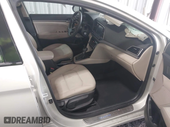 2018 Hyundai Elantra SEL z VIN KMHD84LF1JU499186, wystawiony jako IAAI lot #41950942 z przebiegiem 28 198 mil mil oraz . Historia ofert i sprzedaży dostępna na DreamBid. Obrazek 5.