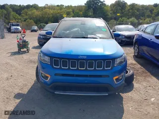 2018 Jeep Compass Limited with VIN 3C4NJDCB9JT454579, listed as a IAAI auction lot 40352527 with 70,287 mi miles. Bid and sale history available at carsss.com. Image 12.
