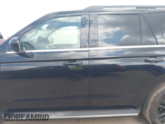 2022 Ford Expedition XLT with VIN 1FMJU1HT1NEA48772, listed as a IAAI auction lot 42442514 with 33,585 mi miles and . Bid and sale history available at DreamBid. Image 15.