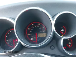 2004 Pontiac Vibe z VIN 5Y2SL62824Z424030, wystawiony jako IAAI lot #42637139 z przebiegiem 117 843 mil mil oraz . Historia ofert i sprzedaży dostępna na DreamBid. Obrazek 7.