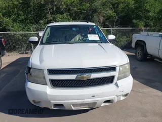2011 Chevrolet Suburban LT with VIN 1GNSCJE06BR309881, listed as a IAAI auction lot 42577452 with 254,073 mi miles and . Bid and sale history available at DreamBid. Image 12.