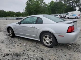 2003 Ford Mustang Standard z VIN 1FAFP40483F404784, wystawiony jako Copart lot #55979115 z przebiegiem Nie podano mil oraz Szkoda całkowita • Salvage title. Historia ofert i sprzedaży dostępna na DreamBid. Obrazek 2.