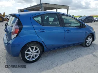 2015 Toyota Prius One z VIN JTDKDTB32F1087554, wystawiony jako Copart lot #58866785 z przebiegiem 68 538 mil mil oraz Czysty tytuł • Clean title. Historia ofert i sprzedaży dostępna na DreamBid. Obrazek 3.