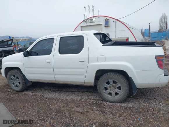 2008 Honda Ridgeline RTX with VIN 2HJYK16318H527181, listed as a IAAI auction lot 41777517 with 231,613 mi miles. Bid and sale history available at carsss.com. Image 14.
