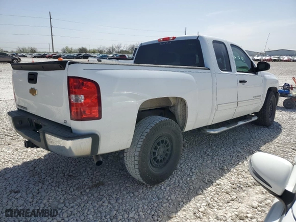 2013 Chevrolet Silverado 1500 LT with VIN 1GCRCSEA4DZ214163, listed as a Copart auction lot 49442865 with 167,643 mi miles and Salvage Title. Bid and sale history available at carsss.com. Image 3.