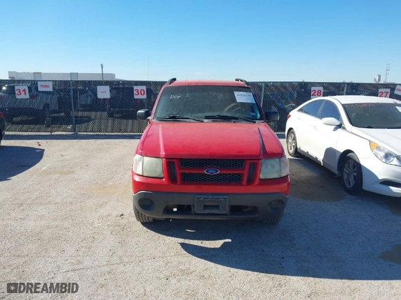 2005 Ford Explorer Sport Trac XLS with VIN 1FMZU67K05UA00517, listed as a IAAI auction lot 41826288 with 237,310 mi miles. Bid and sale history available at carsss.com. Image 6.
