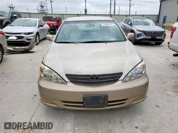 2004 Toyota Camry LE with VIN 4T1BE32KX4U903728, listed as a Copart auction lot 54686425 with 297,587 mi miles and Clean title. Bid and sale history available at DreamBid. Image 5.