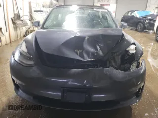 2022 Tesla Model 3 with VIN 5YJ3E1EA8NF372507, listed as a Copart auction lot 52572705 with 70,244 mi miles and Salvage Title. Bid and sale history available at DreamBid. Image 5.