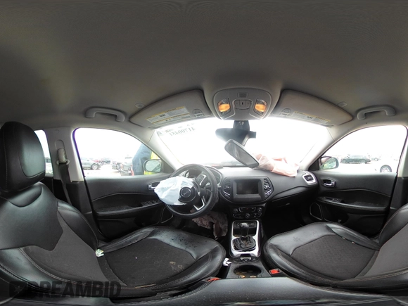2020 Jeep Compass Altitude z VIN 3C4NJCBB9LT108501, wystawiony jako IAAI lot #41700451 z przebiegiem 66 395 mil mil oraz . Historia ofert i sprzedaży dostępna na DreamBid. Obrazek 18.