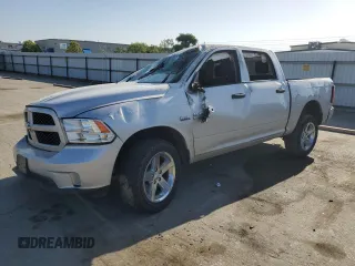 2017 Ram 1500 Express z VIN 3C6RR7KT2HG796827, wystawiony jako Copart lot #56476325 z przebiegiem 138 544 mil mil oraz Szkoda całkowita • Salvage title. Historia ofert i sprzedaży dostępna na DreamBid. Obrazek 1.