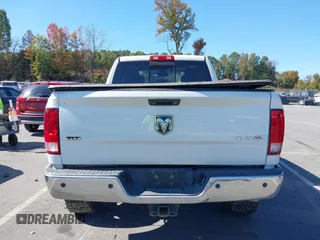 2018 Ram 2500 Big Horn with VIN 3C6UR5DL3JG275665, listed as a IAAI auction lot 40649632 with 64,985 mi miles. Bid and sale history available at carsss.com. Image 16.