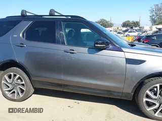 2018 Land Rover Discovery HSE Luxury with VIN SALRT2RV4JA049800, listed as a IAAI auction lot 41637444 with 57,452 mi miles. Bid and sale history available at carsss.com. Image 13.