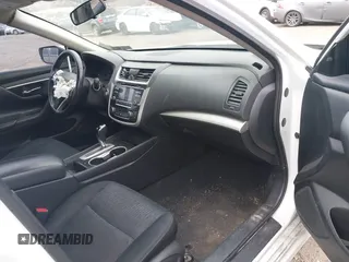 2018 Nissan Altima SR with VIN 1N4AL3AP3JC247169, listed as a IAAI auction lot 41735998 with 98,722 mi miles and . Bid and sale history available at carsss.com. Image 5.