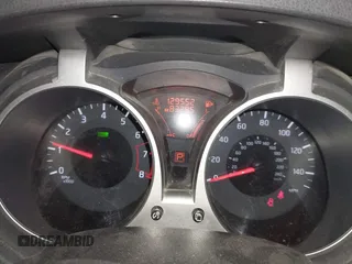 2015 Nissan Juke SL z VIN JN8AF5MV1FT562460, wystawiony jako IAAI lot #41522842 z przebiegiem 129 552 mil mil oraz . Historia ofert i sprzedaży dostępna na DreamBid. Obrazek 7.