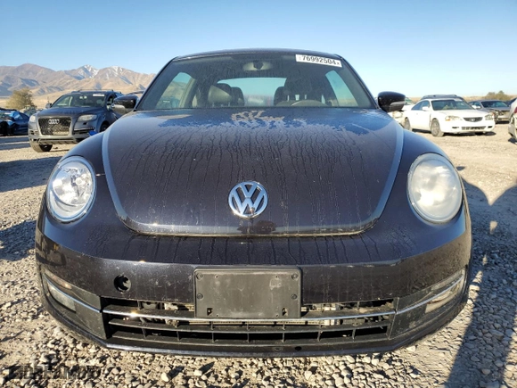2012 Volkswagen Beetle 2.0T Turbo w/Sun/Sound PZEV with VIN 3VWVA7AT5CM628848, listed as a Copart auction lot 76992504 with 0 mi miles and Salvage Title. Bid and sale history available at carsss.com. Image 5.