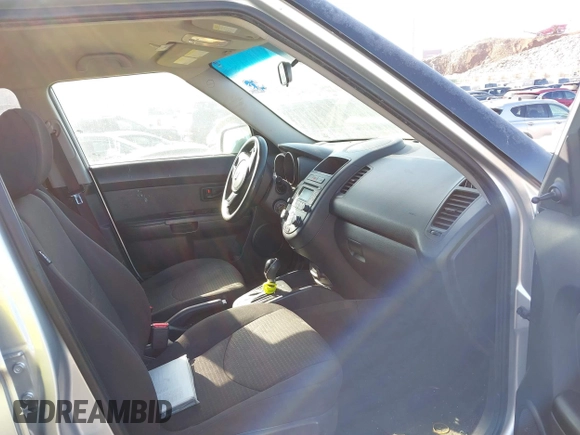 2013 Kia Soul with VIN KNDJT2A55D7519897, listed as a IAAI auction lot 41663108 with 102,360 mi miles. Bid and sale history available at carsss.com. Image 5.