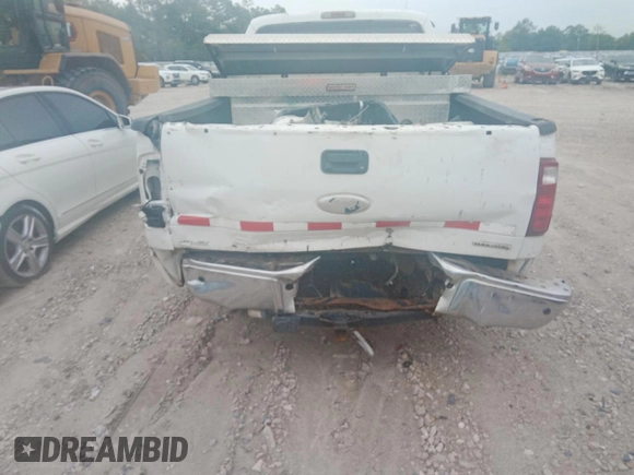 2012 Ford F-250 XL с VIN 1FT7X2A67CEB25934, выставлен на аукционе Copart как лот 58571955 с пробегом 176 223 миль миль и На запчасти • Non repairable. История ставок и продаж доступна на DreamBid. Изображение 6.