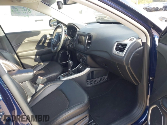 2020 Jeep Compass Latitude w/Sun/Safety Pkg with VIN 3C4NJCBB1LT224727, listed as a IAAI auction lot 41683813 with 36,107 mi miles. Bid and sale history available at carsss.com. Image 5.