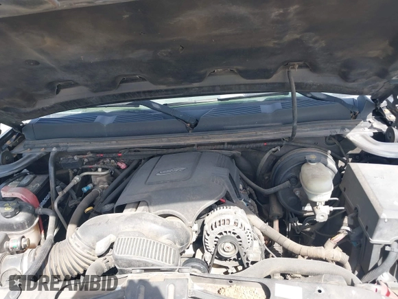 2007 Chevrolet Silverado 1500 LT w/1LT with VIN 2GCEC19J671591822, listed as a IAAI auction lot 41841804 with 325,059 mi miles. Bid and sale history available at carsss.com. Image 10.