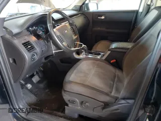 2010 Ford Flex SE z VIN 2FMGK5BC2ABB36588, wystawiony jako Copart lot #56252195 z przebiegiem 241 673 mil mil oraz Szkoda całkowita • Salvage title. Historia ofert i sprzedaży dostępna na DreamBid. Obrazek 7.