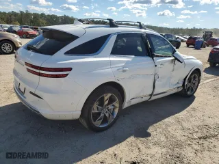 2024 Genesis Electrified GV70 Advanced with VIN 5NMMCET16RH003248, listed as a Copart auction lot 82125824 with 6,210 mi miles and Salvage Title. Bid and sale history available at carsss.com. Image 3.