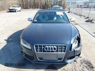 2012 Audi S5 Premium Plus z VIN WAUCGAFH4CN004360, wystawiony jako IAAI lot #41742130 z przebiegiem 106 929 mil mil oraz . Historia ofert i sprzedaży dostępna na DreamBid. Obrazek 11.