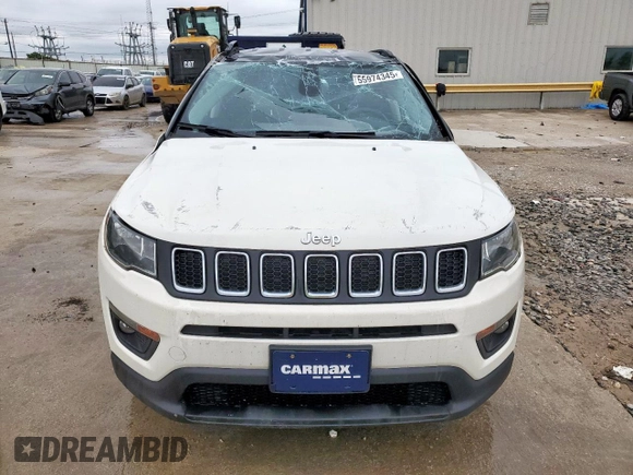 2019 Jeep Compass Latitude z VIN 3C4NJDBB2KT703341, wystawiony jako Copart lot #55974345 z przebiegiem 54 822 mil mil oraz Szkoda całkowita • Salvage title. Historia ofert i sprzedaży dostępna na DreamBid. Obrazek 5.