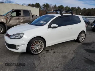 2013 Volkswagen GTI z VIN WVWED7AJ5DW088380, wystawiony jako Copart lot #49300945 z przebiegiem 111 209 mil mil oraz Szkoda całkowita • Salvage title. Historia ofert i sprzedaży dostępna na DreamBid. Obrazek 1.