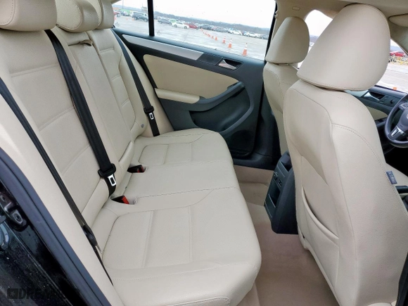2012 Volkswagen Jetta Sedan TDI w/Premium with VIN 3VWLL7AJ6CM020286, listed as a Copart auction lot 45501185 with 131,028 mi miles and Salvage Title. Bid and sale history available at carsss.com. Image 10.