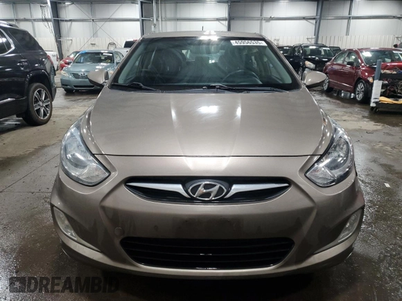 2012 Hyundai Accent SE z VIN KMHCU5AE4CU006515, wystawiony jako Copart lot #45956535 z przebiegiem 59 140 mil mil oraz Szkoda całkowita • Salvage title. Historia ofert i sprzedaży dostępna na DreamBid. Obrazek 5.