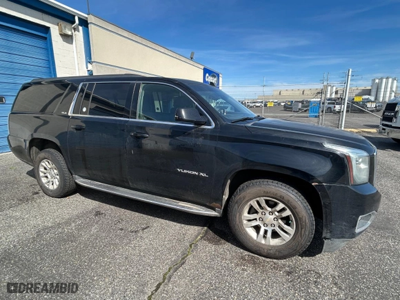 2016 GMC Yukon XL SLE with VIN 1GKS2FKC3GR123539, listed as a Copart auction lot 49763965 with 367,015 mi miles and Clean Title. Bid and sale history available at carsss.com. Image 4.