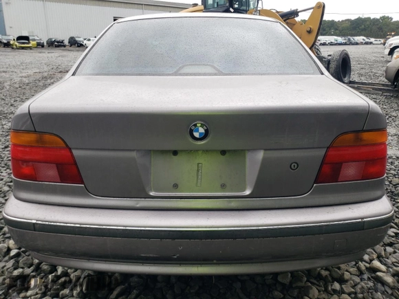 1998 BMW 5 Series 528iA with VIN WBADD632XWGT93475, listed as a Copart auction lot 71192224 with 0 mi miles and Salvage Title. Bid and sale history available at carsss.com. Image 6.
