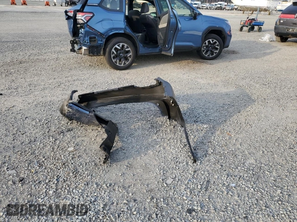 2025 Subaru Forester with VIN JF2SLDAC5SH444822, listed as a Copart auction lot 48493785 with 4,944 mi miles and Salvage title. Bid and sale history available at DreamBid. Image 13.