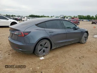 2023 Tesla Model 3 z VIN 5YJ3E1EA0PF622289, wystawiony jako Copart lot #60626335 z przebiegiem 34 158 mil mil oraz Szkoda całkowita • Salvage title. Historia ofert i sprzedaży dostępna na DreamBid. Obrazek 3.