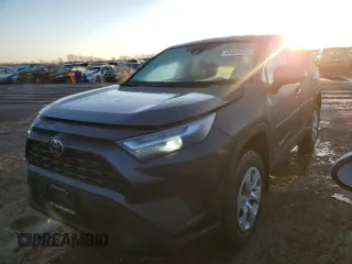 2024 Toyota RAV4 LE with VIN 2T3G1RFV7RW488231, listed as a Copart auction lot 48405055 with 10,833 mi miles and Salvage Title. Bid and sale history available at carsss.com. Image 1.