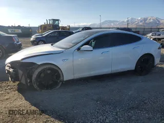 2015 Tesla Model S 85D with VIN 5YJSA1S23FF094301, listed as a Copart auction lot 41376315 with 92,688 mi miles and Salvage Title. Bid and sale history available at carsss.com. Image 1.
