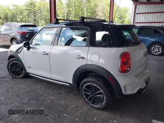 2015 MINI Countryman S z VIN WMWZC5C56FWP45194, wystawiony jako IAAI lot #40300703 z przebiegiem 95 760 mil mil oraz . Historia ofert i sprzedaży dostępna na DreamBid. Obrazek 3.