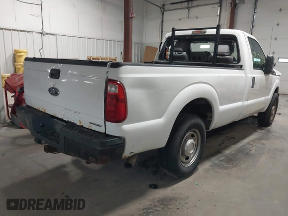 2016 Ford F-350 XL z VIN 1FTBF3A61GEC07084, wystawiony jako IAAI lot #41937847 z przebiegiem 79 841 mil mil oraz . Historia ofert i sprzedaży dostępna na DreamBid. Obrazek 4.
