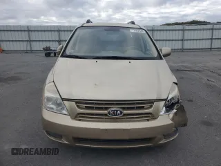 2008 Kia Sedona LX with VIN KNDMB233586217761, listed as a Copart auction lot 77362824 with 145,064 mi miles and Clean Title. Bid and sale history available at carsss.com. Image 5.