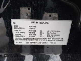 2022 Tesla Model Y Long Range z VIN 7SAYGDEE0NF508958, wystawiony jako IAAI lot #42191819 z przebiegiem 60 880 mil mil oraz . Historia ofert i sprzedaży dostępna na DreamBid. Obrazek 9.