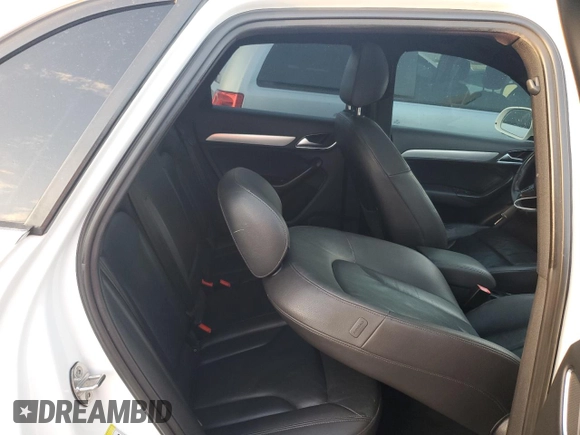 2015 Audi Q3 Premium Plus z VIN WA1BFCFS7FR002537, wystawiony jako Copart lot #77711754 z przebiegiem 78 024 mil mil oraz Szkoda całkowita • Salvage title. Historia ofert i sprzedaży dostępna na DreamBid. Obrazek 11.