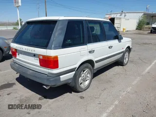 1998 Land Rover Range Rover z VIN SALPV1443WA401573, wystawiony jako IAAI lot #42055479 z przebiegiem Nie podano mil oraz . Historia ofert i sprzedaży dostępna na DreamBid. Obrazek 4.