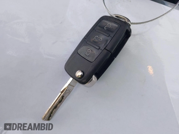 2009 Volkswagen Rabbit S with VIN WVWBB71K09W101853, listed as a IAAI auction lot 41658313 with 83,221 mi miles and . Bid and sale history available at DreamBid. Image 11.