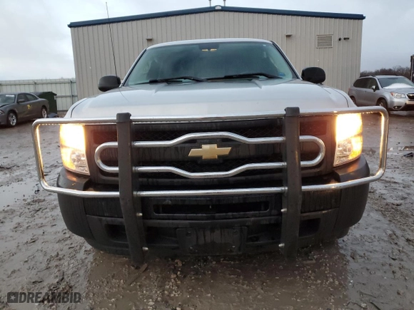 2011 Chevrolet Silverado 1500 Work Truck with VIN 1GCNKPEA6BZ192033, listed as a Copart auction lot 81317744 with 105,514 mi miles and Salvage Title. Bid and sale history available at carsss.com. Image 5.
