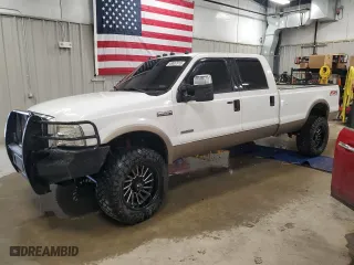 2006 Ford Super Duty F-250 XL with VIN 1FTSW21PX6EA45201, listed as a Copart auction lot 49687615 with 205,807 mi miles and Clean Title. Bid and sale history available at carsss.com. Image 1.