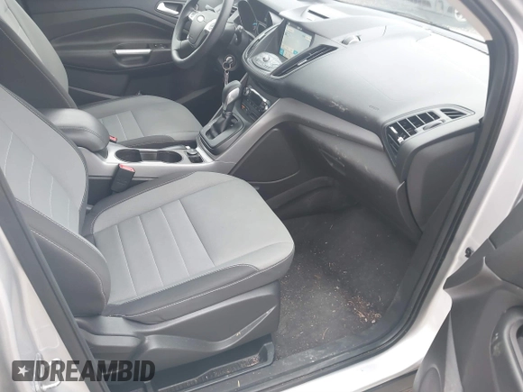 2016 Ford Escape SE with VIN 1FMCU9GX3GUB65337, listed as a IAAI auction lot 41767376 with 99,092 mi miles. Bid and sale history available at carsss.com. Image 5.