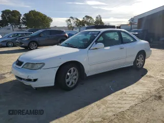 1998 Acura CL Premium z VIN 19UYA2254WL004534, wystawiony jako Copart lot #46339365 z przebiegiem 239 051 mil mil oraz Szkody całkowita. Historia ofert i sprzedaży dostępna na DreamBid. Obrazek 1.