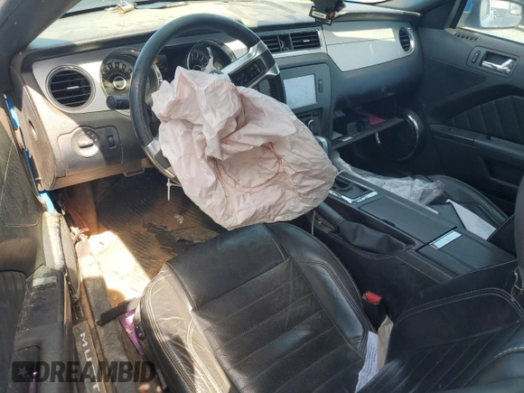 2013 Ford Mustang V6 with VIN 1ZVBP8AM2D5240418, listed as a Copart auction lot 50579625 with 171,998 mi miles and Salvage title. Bid and sale history available at DreamBid. Image 8.